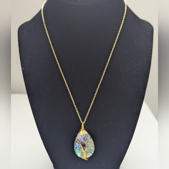 Stunning Tree of Life Necklace